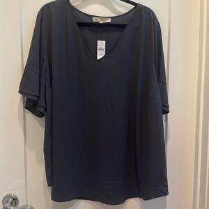 ANN TAYLOR LOFT - Dark grey, flutter sleeved top.  NWT.  22.